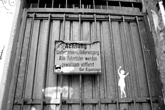'Lieferanten- und Kellereingang' im Ostertor in Bremen