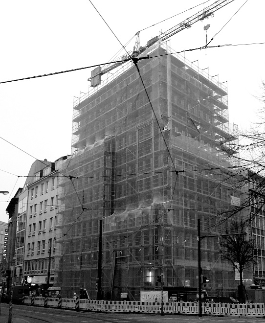 Dezember 2013: Bau eines Geschäftsgebäudes am Herdentorsteinweg